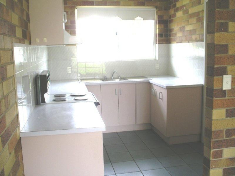 2/8 Evangelene Crescent, Armidale NSW 2350