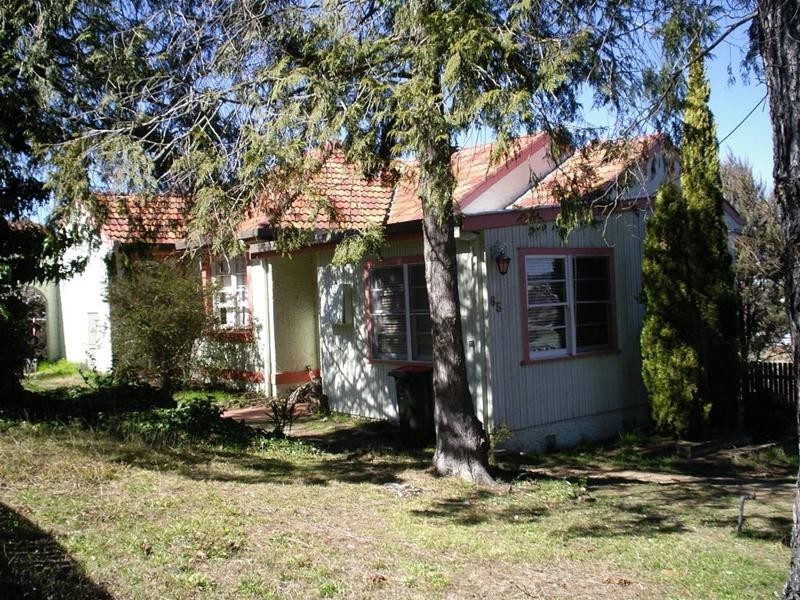 65 Jessie Street, Armidale NSW 2350