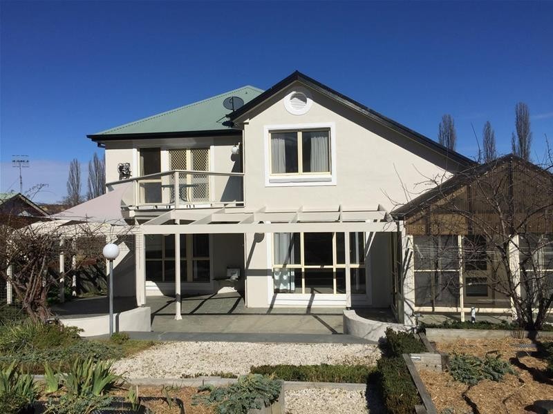 109A Kirkwood Street, Armidale NSW 2350