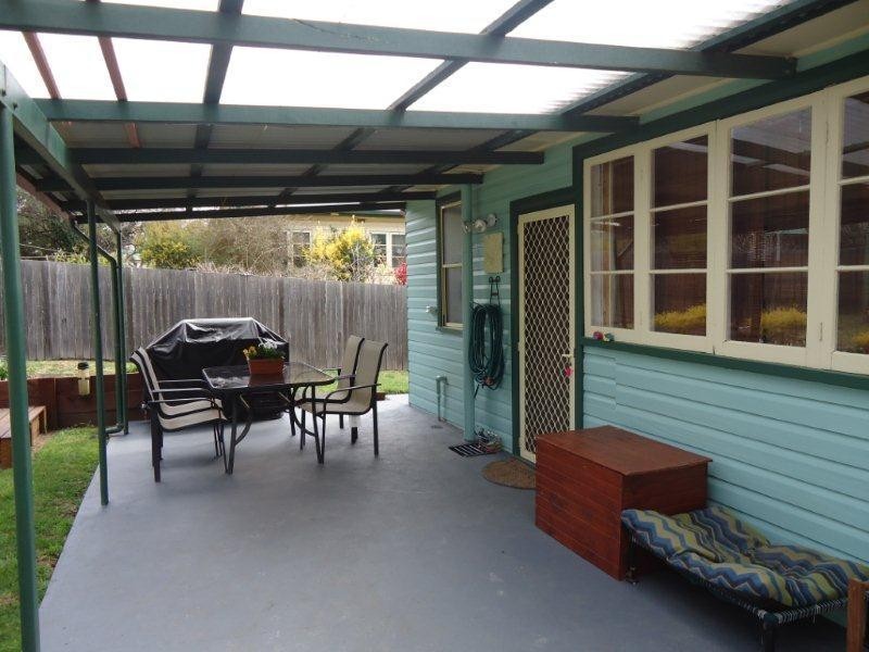 30 Hargrave Street, Armidale NSW 2350