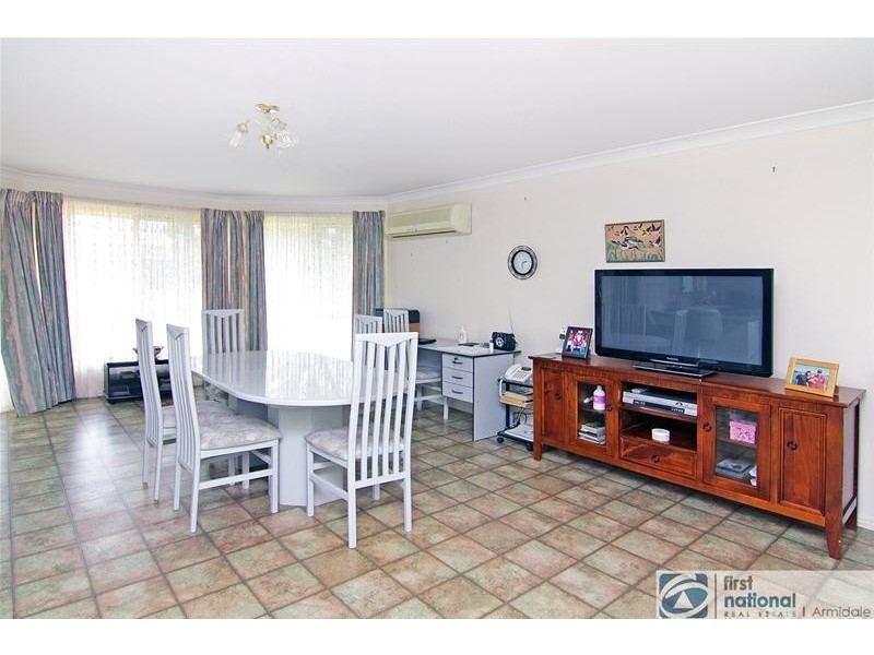 8 Eleanore Close, Armidale NSW 2350