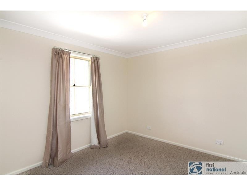 1/6 Speare Avenue, Armidale NSW 2350