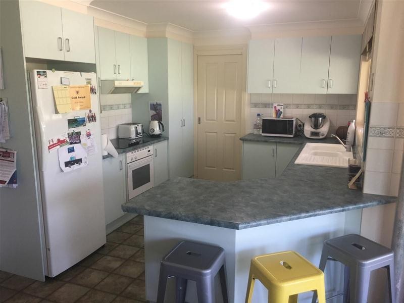 8 Eleanor Close, Armidale NSW 2350