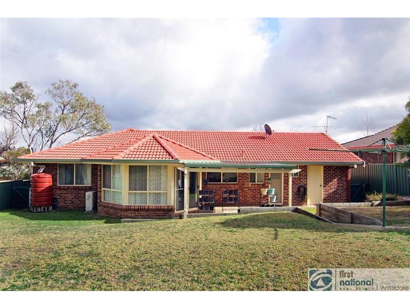 8 Eleanor Close, Armidale NSW 2350