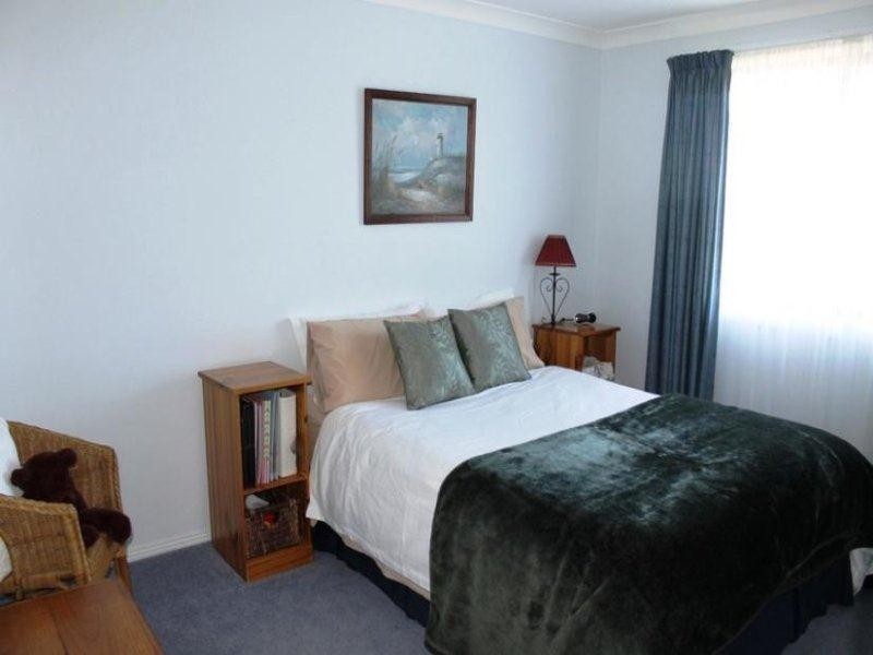 24 MCCARTHY Crescent, Armidale NSW 2350