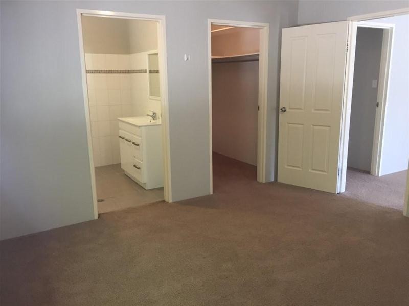 21 Golden Grove, Armidale NSW 2350