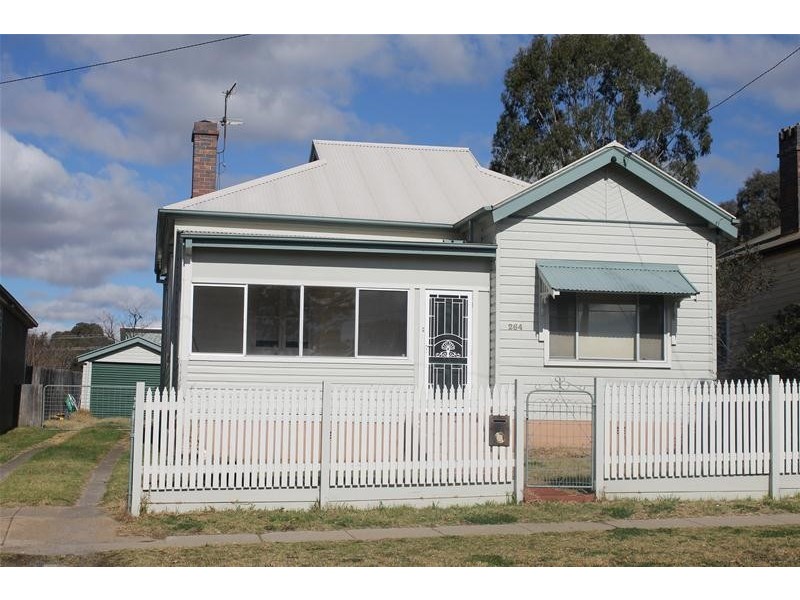 264 Beardy Street, Armidale NSW 2350