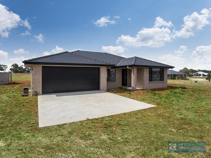 49 Lakeview Road, Guyra NSW 2365