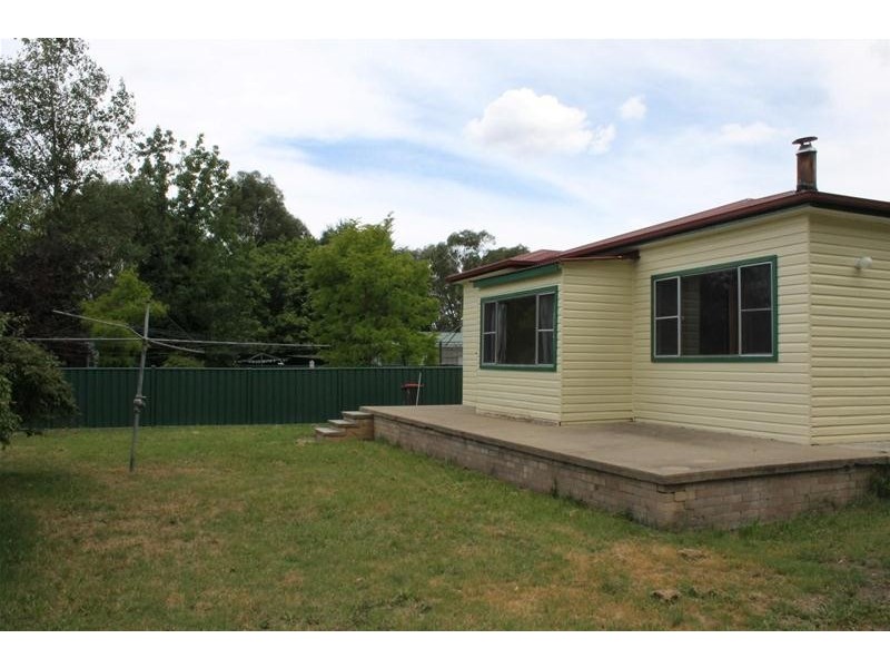 35 Claude Street, Armidale NSW 2350