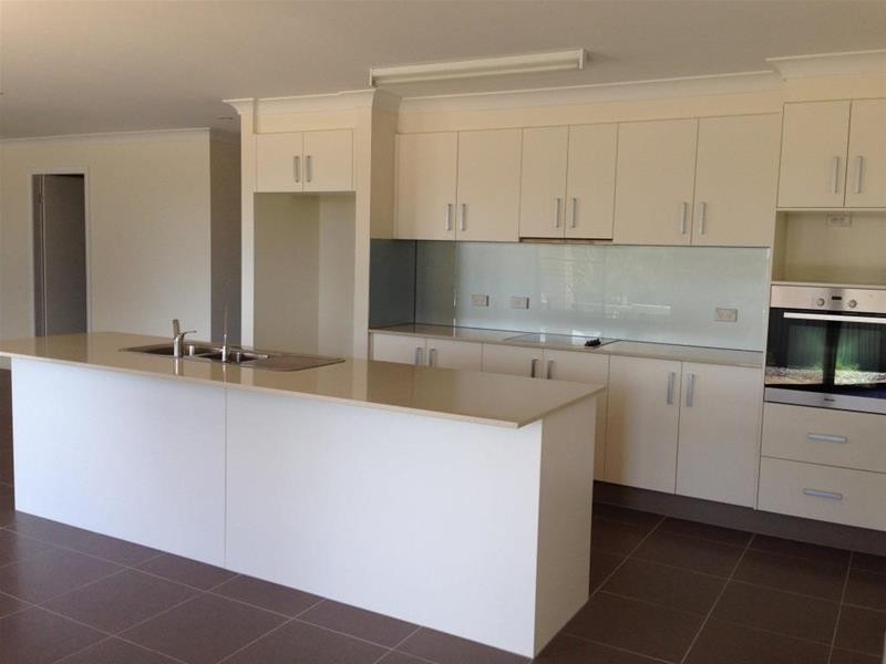 12 Hardman Close, Armidale NSW 2350