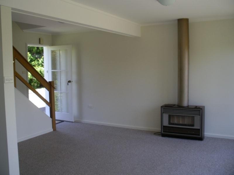 2/21 Catherine Street, Armidale NSW 2350