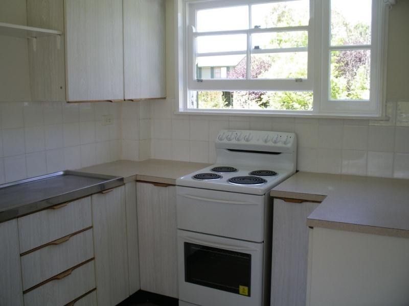 2/21 Catherine Street, Armidale NSW 2350