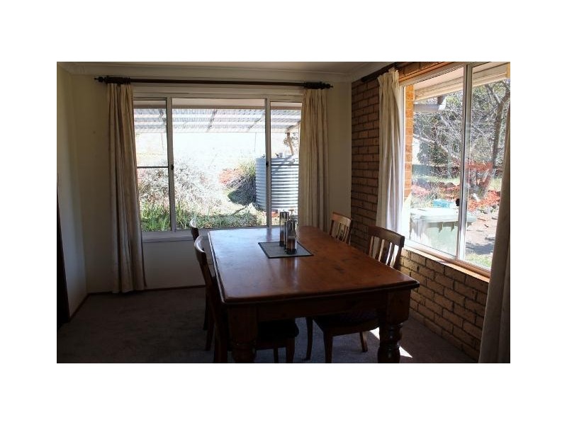 42 Corey Road, Armidale NSW 2350