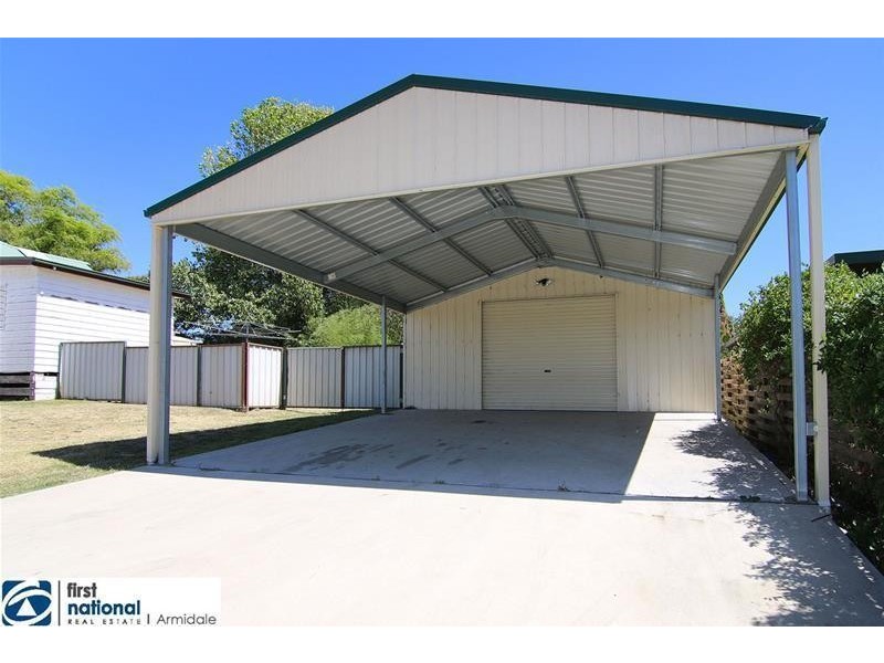 1 Bligh Avenue, Uralla NSW 2358