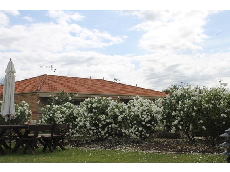 50/80 Queen Elizabeth Drive, Armidale NSW 2350