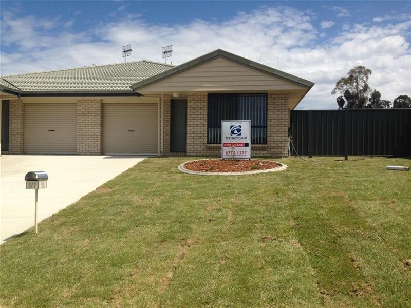2/8 Schaefer Drive, Armidale NSW 2350