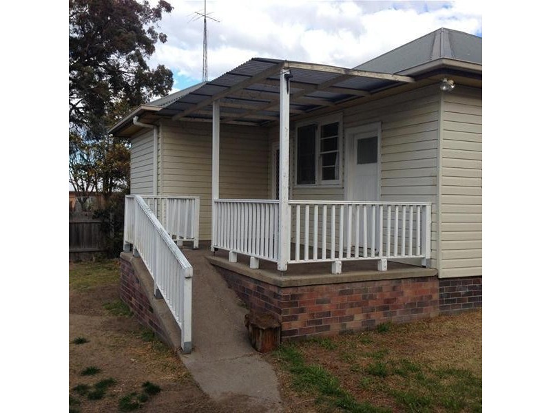 231 Dumaresq Street, Armidale NSW 2350