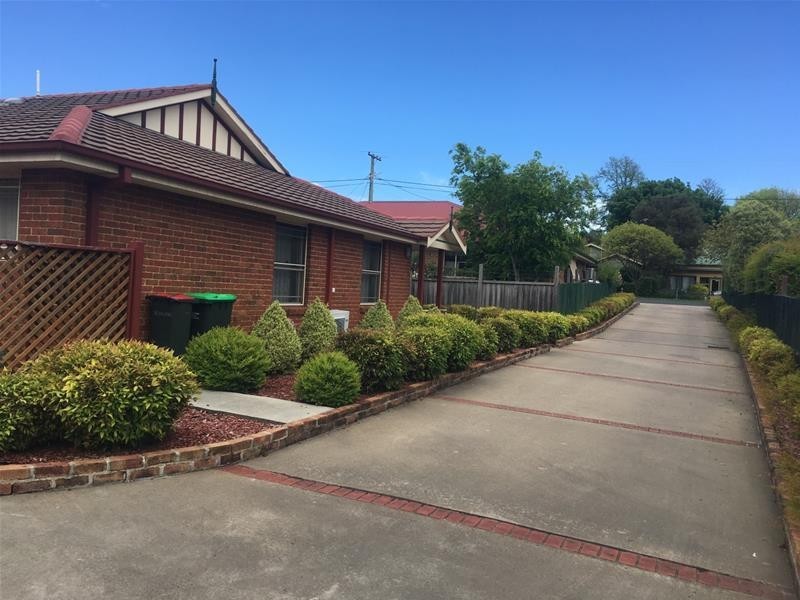 6/159A Barney  Street, Armidale NSW 2350