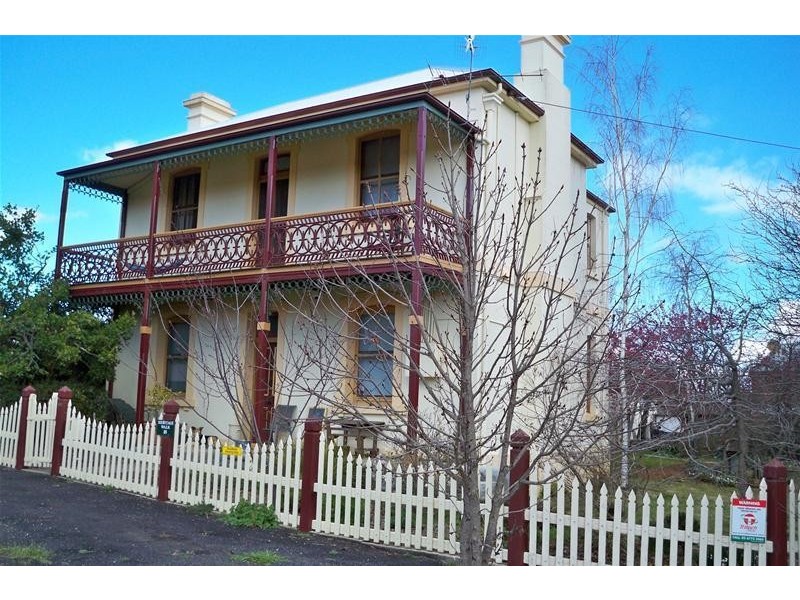 3 Hill Street, Uralla NSW 2358