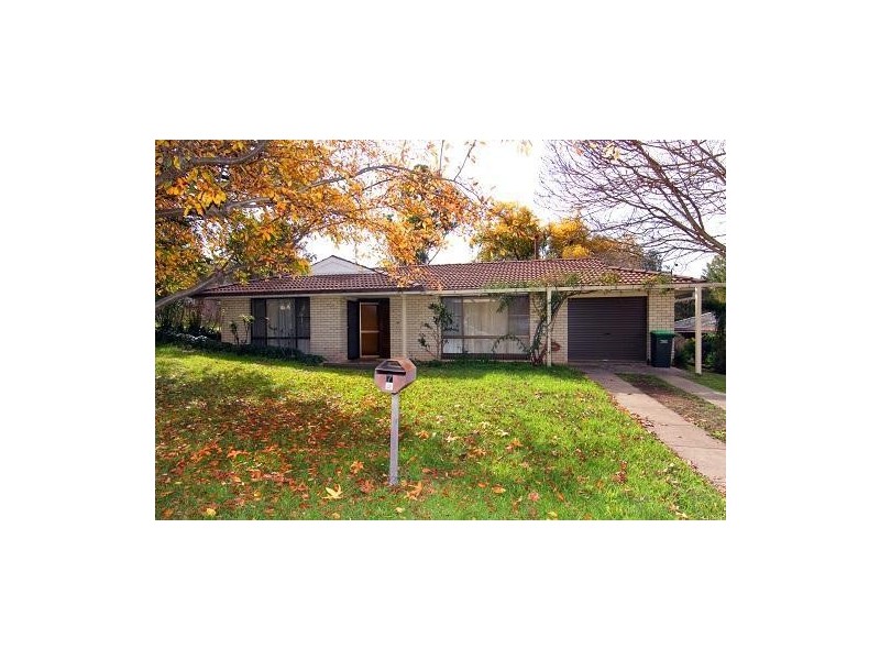 7 Simpson Avenue, Armidale NSW 2350