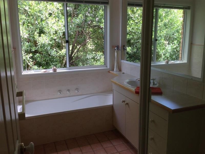 9 Rosecommon Avenue, Armidale NSW 2350