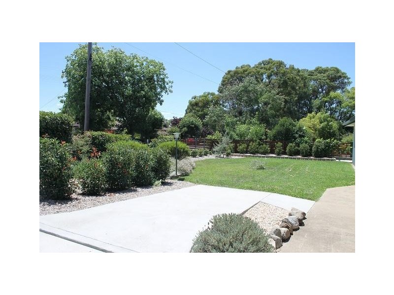 100 Lynches Road, Armidale NSW 2350