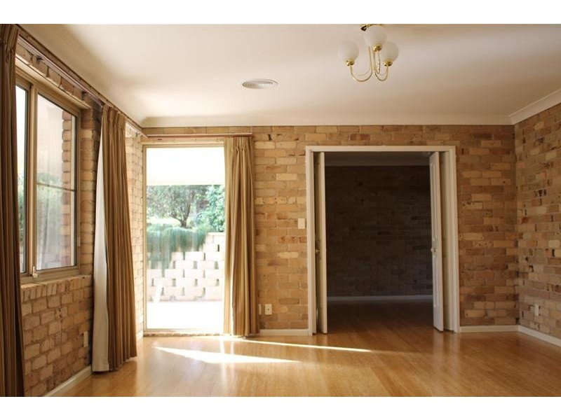 2 Eulahbar Crescent, Armidale NSW 2350