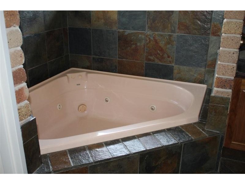 2 Eulahbar Crescent, Armidale NSW 2350