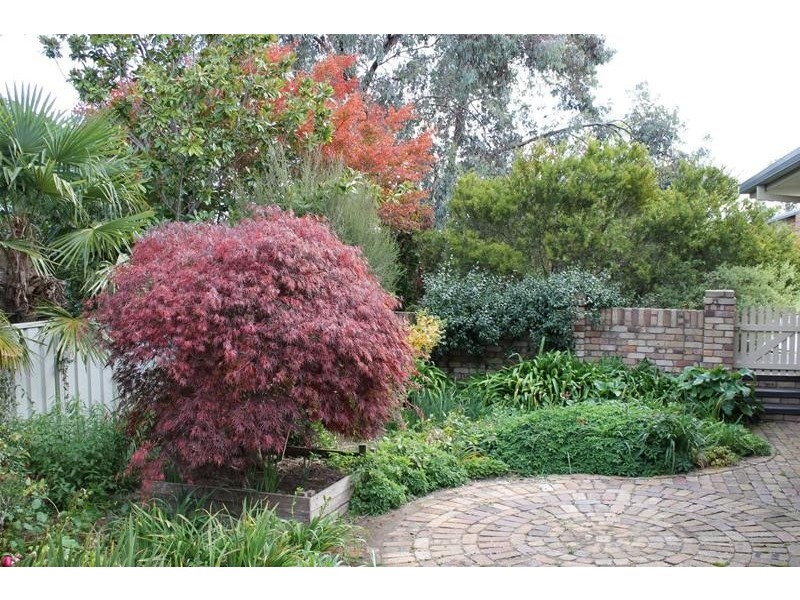 2 Eulahbar Crescent, Armidale NSW 2350