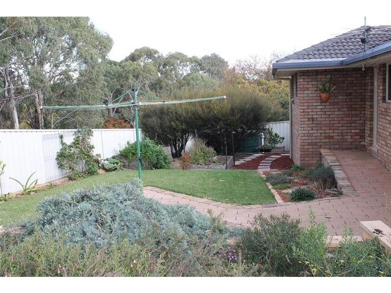 2 Eulahbar Crescent, Armidale NSW 2350