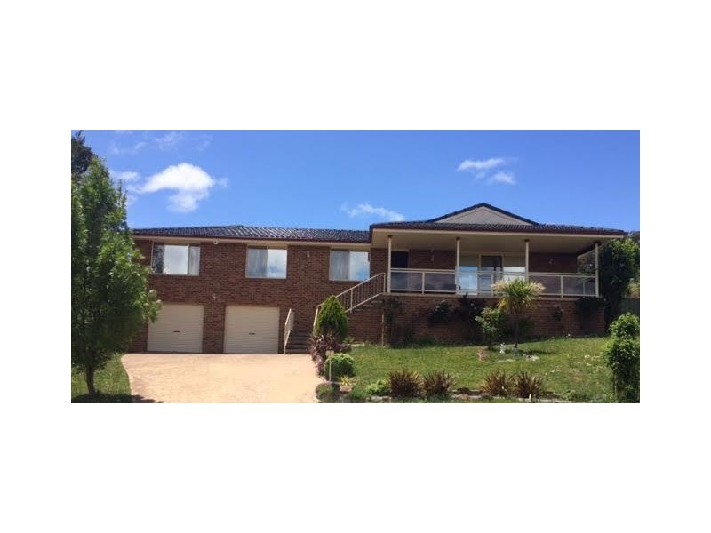 1 David Crescent, Armidale NSW 2350