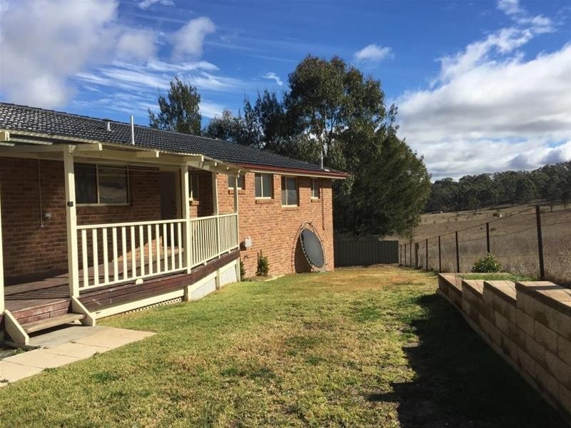 1 David Crescent, Armidale NSW 2350