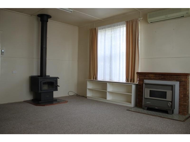 4 Enid Street, Armidale NSW 2350