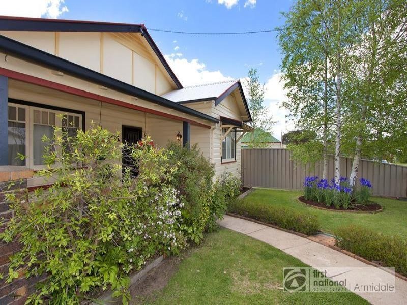 92 Douglas Street, Armidale NSW 2350