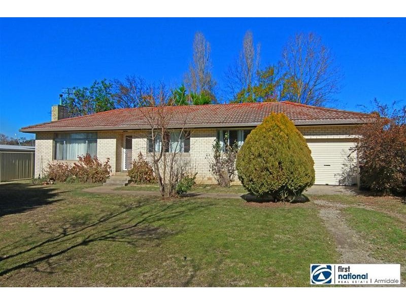 16 Bowman Avenue, Armidale NSW 2350