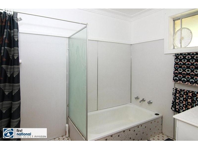 16 Bowman Avenue, Armidale NSW 2350