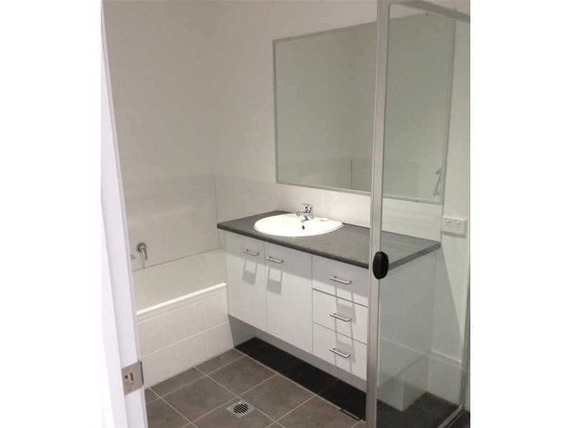 2/10 Schaefer Drive, Armidale NSW 2350