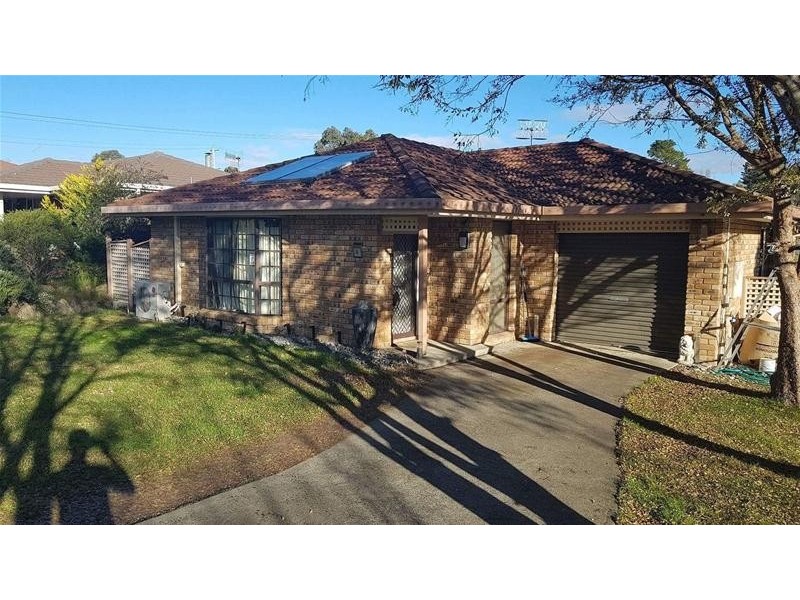 6 Verna Close, Armidale NSW 2350