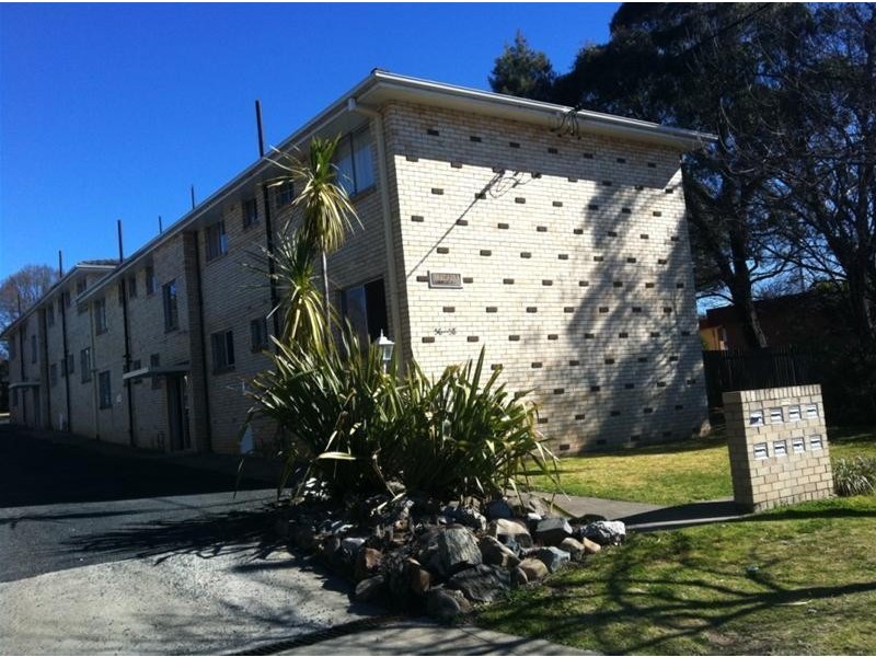 2/56 Barney Street, Armidale NSW 2350