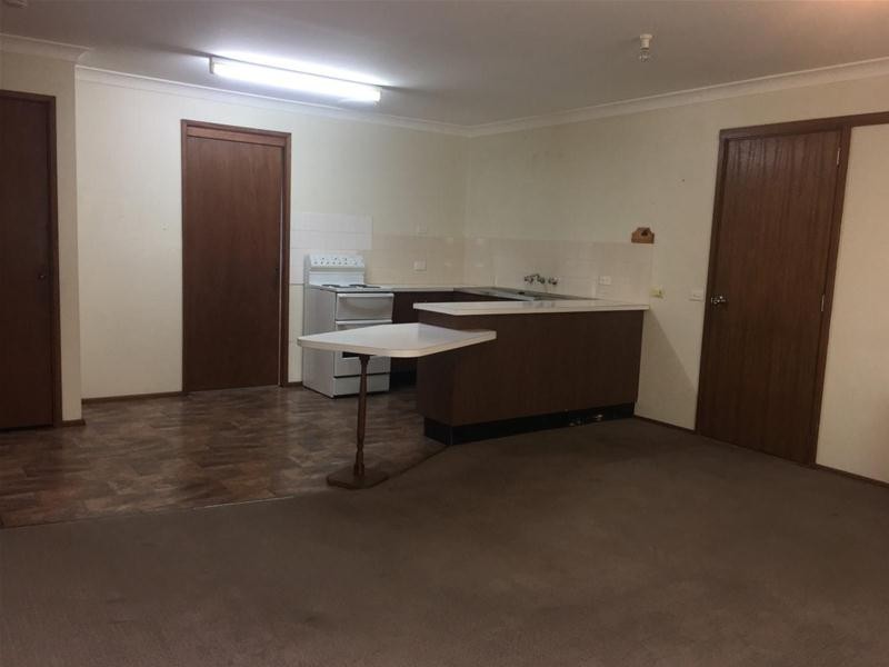 2/2 Robina Crescent, Armidale NSW 2350