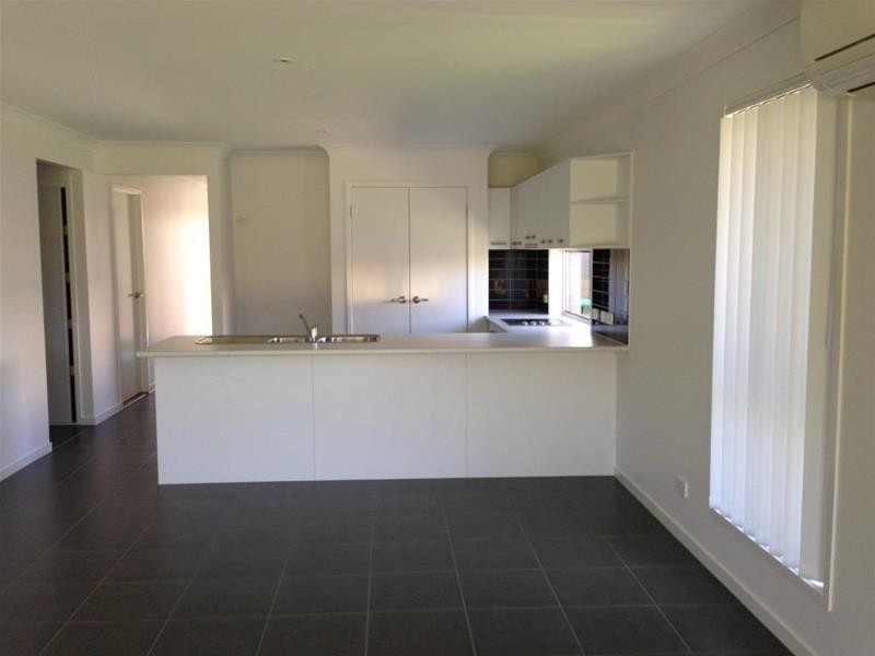 1/10 Schaefer Drive, Armidale NSW 2350