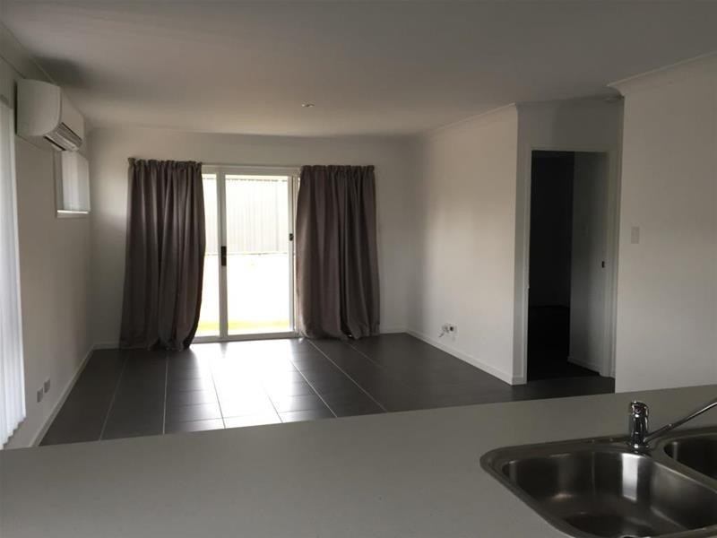 1/10 Schaefer Drive, Armidale NSW 2350