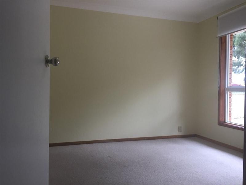 11 Verna Close, Armidale NSW 2350