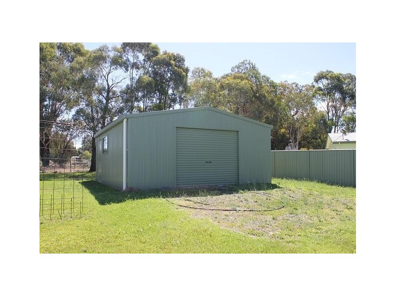 9 Depot Road, Uralla NSW 2358