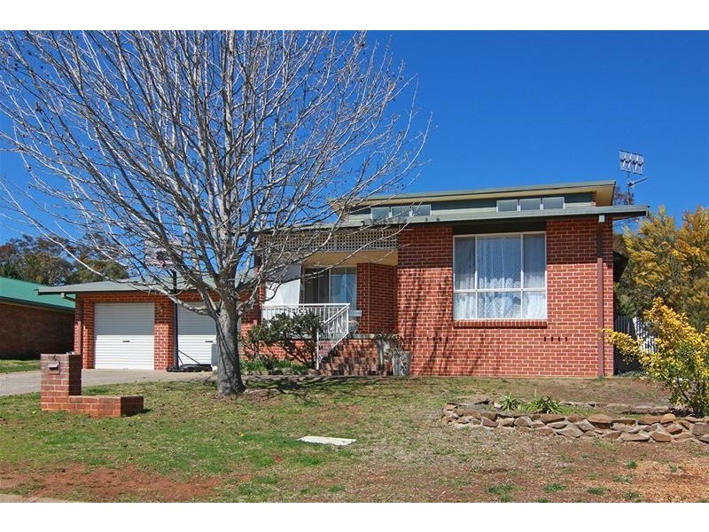 6 Donegal Terrace, Armidale NSW 2350