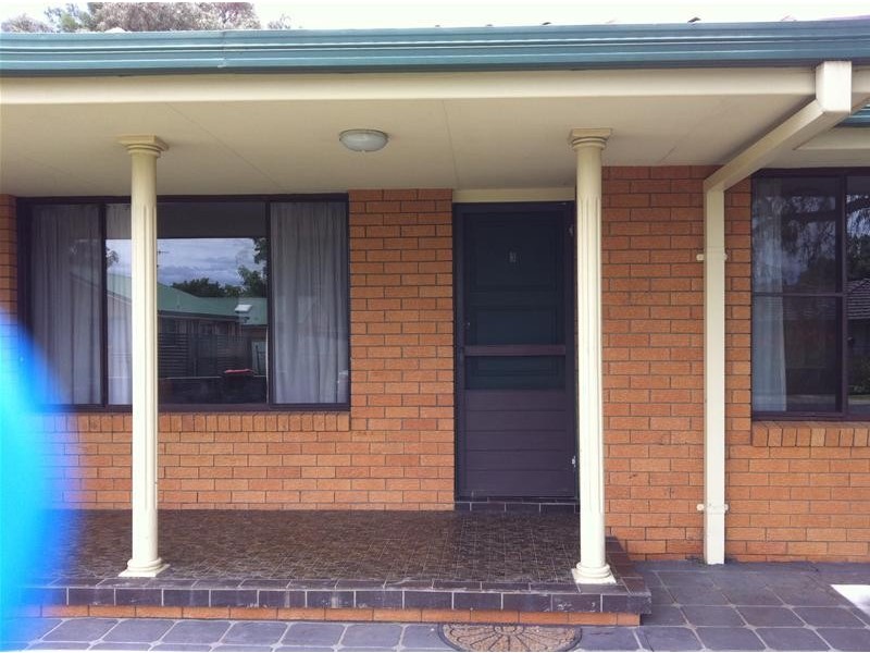 3/4 Oliver Avenue, Armidale NSW 2350