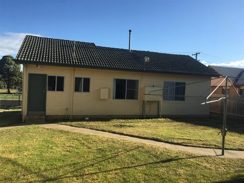 40 Tancredi Street, Armidale NSW 2350