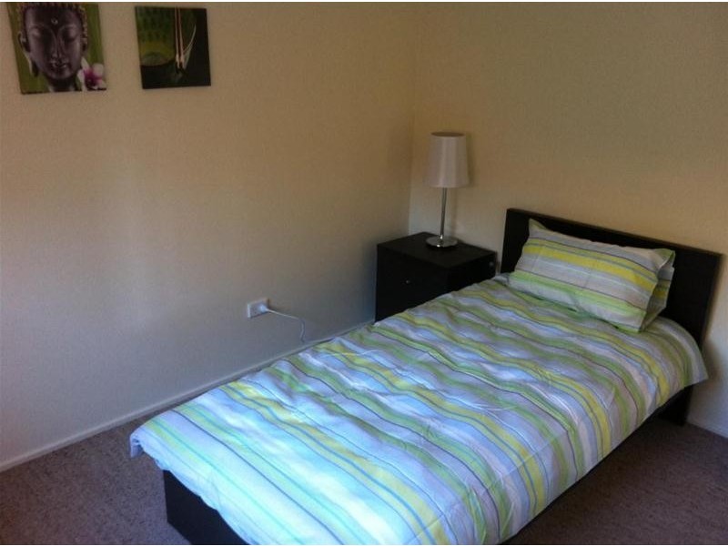 2/30 Crest Road, Armidale NSW 2350