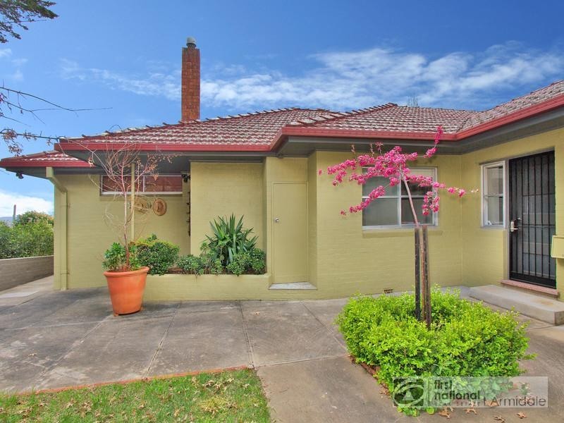 52 Garibaldi Street, Armidale NSW 2350