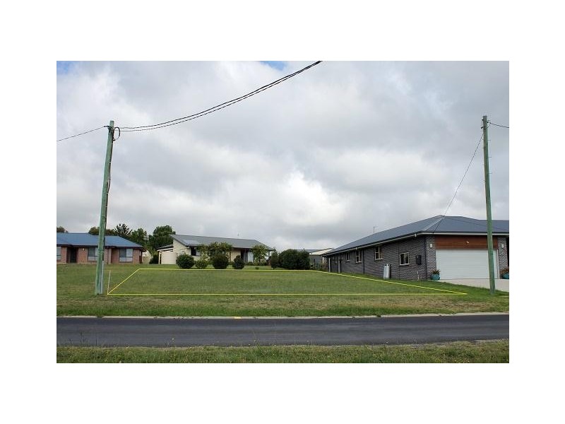 52 John Street, Uralla NSW 2358